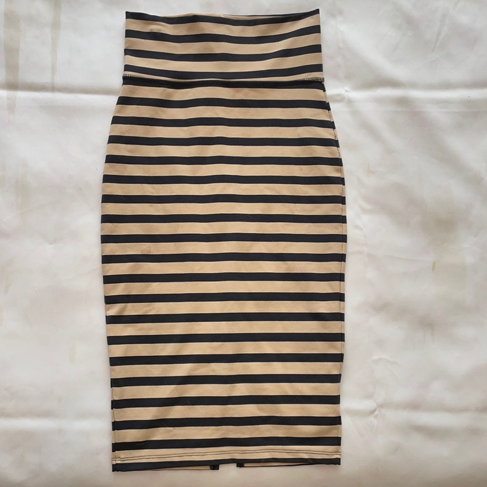 Bebe high waisted pencil skirt Size: XS